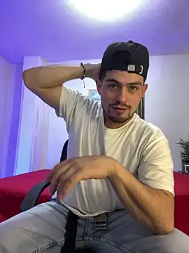 williamsmiiths16 online show from 12, 2, 2026