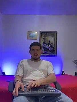 williamsmiiths16 online show from 10, 3, 2026