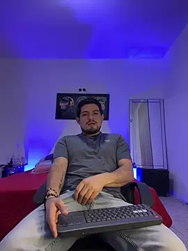 williamsmiiths16 online show from 25, 5, 2026