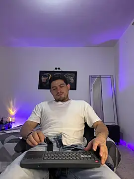 williamsmiiths16 online show from 8, 5, 2026