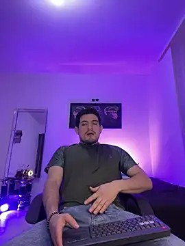 williamsmiiths16 online show from 30, 4, 2026