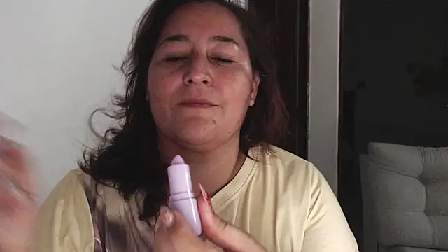 Snapshot of VioletBruces chatting on 9, 1, 2026 VioletBruces online show from 9, 1, 2026