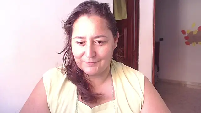 Snapshot of VioletBruces chatting on 4, 12, 2025 VioletBruces online show from 4, 12, 2025