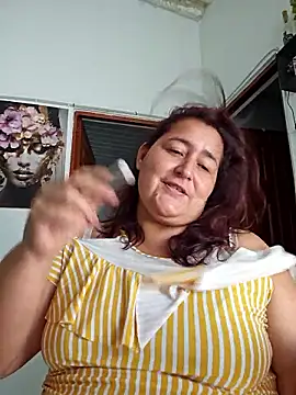 Snapshot of VioletBruces chatting on 11, 4, 2026 VioletBruces online show from 11, 4, 2026