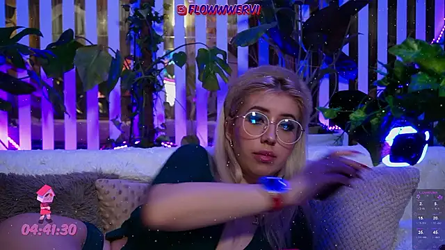 FlowweerGirl online show from 3, 2, 2026