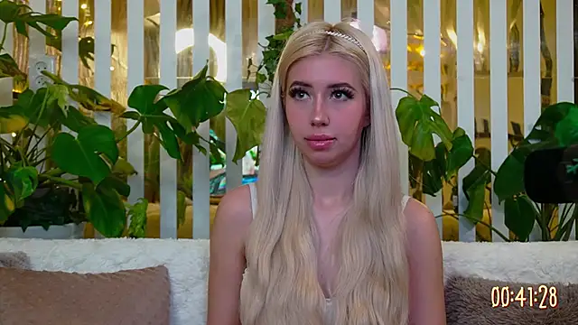 FlowweerGirl online show from 5, 3, 2026