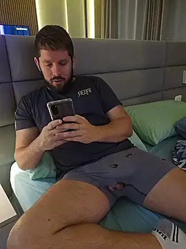 RipMyUnderwear online show from 15, 6, 2026