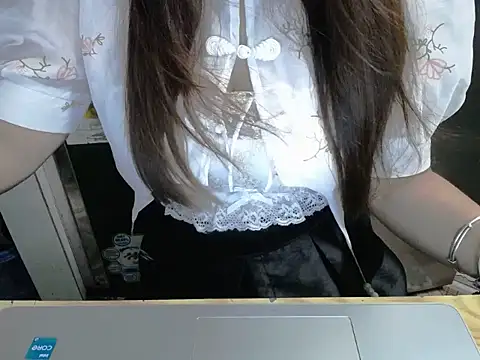 Snapshot of maian_love chatting on 26, 5, 2026 maian love online show from 26, 5, 2026