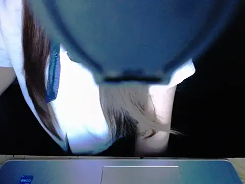 Snapshot of maian_love chatting on 25, 5, 2026 maian love online show from 25, 5, 2026