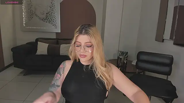 MadisonKane online show from 28, 11, 2025