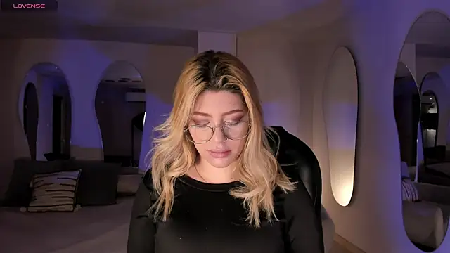 MadisonKane online show from 8, 7, 2026