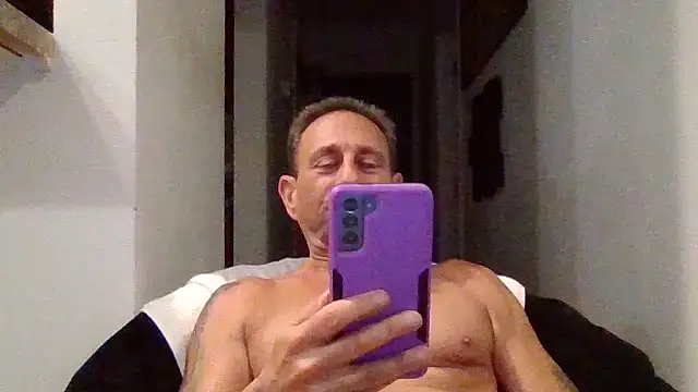 Snapshot of johnnymarino1010 chatting on 28, 4, 2026 johnnymarino1010 online show from 28, 4, 2026