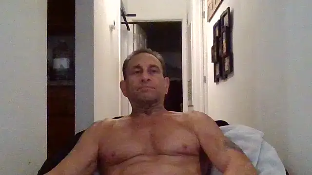 Snapshot of johnnymarino1010 chatting on 7, 6, 2026 johnnymarino1010 online show from 7, 6, 2026
