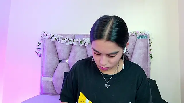 iris and damian online show from 16, 3, 2026