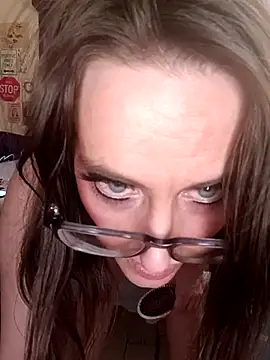 snowbird1117 online show from 17, 4, 2026