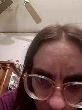 snowbird1117 online show from 10, 1, 2026