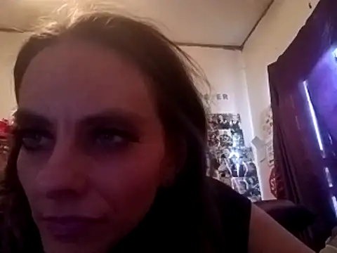 snowbird1117 online show from 21, 12, 2025