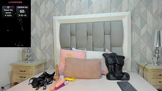 Snapshot of penelope_cox chatting on 30, 4, 2026 penelope cox online show from 30, 4, 2026