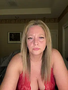 Snapshot of MissyLovelace chatting on 5, 5, 2026 MissyLovelace online show from 5, 5, 2026