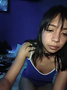 Snapshot of Honey_bun06 chatting on 20, 7, 2026 Honey bun06 online show from 20, 7, 2026