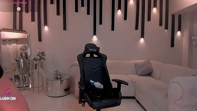 Snapshot of ChloeManson chatting on 9, 2, 2025 ChloeManson online show from 9, 2, 2025