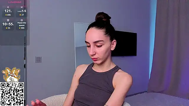 Snapshot of Elizwise chatting on 7, 5, 2026 Elizwise online show from 7, 5, 2026