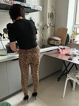 luckybaby666999 online show from 11, 4, 2026