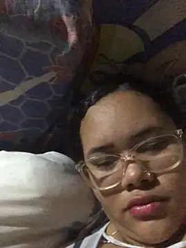 modeloxtz online show from 5, 2, 2026