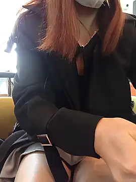 Baby-Linh online show from 7, 1, 2026