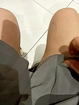 Baby-Linh online show from 17, 12, 2025