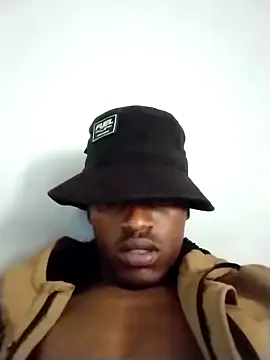 Snapshot of Bigdick-dude chatting on 3, 12, 2025 Bigdick-dude online show from 3, 12, 2025