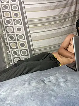 Snapshot of Agusss4040ane chatting on 22, 5, 2026 Agusss4040ane online show from 22, 5, 2026