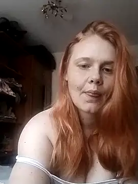 Moly Loves34 online show from 5, 12, 2025