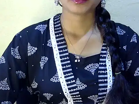 Snapshot of Shab_M chatting on 19, 6, 2026 Shab M online show from 19, 6, 2026