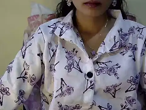 Snapshot of Shab_M chatting on 7, 5, 2026 Shab M online show from 7, 5, 2026