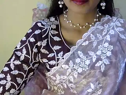 Snapshot of Shab_M chatting on 6, 5, 2026 Shab M online show from 6, 5, 2026