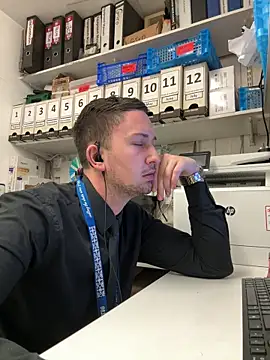 dirtyanal23 online show from 13, 4, 2026