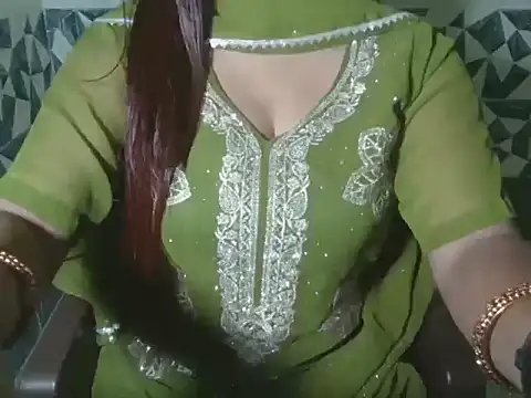 Snapshot of Hotty_Suzuka chatting on 16, 6, 2026 Hotty Suzuka online show from 16, 6, 2026