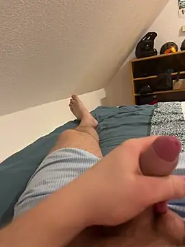 hannes256102 online show from 1, 3, 2026