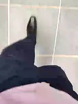 Snapshot of boyfromMum_bai chatting on 3, 6, 2026 boyfromMum bai online show from 3, 6, 2026