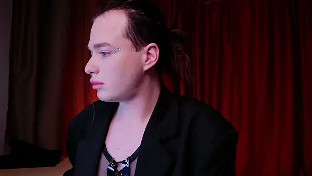 Snapshot of Kristenegor chatting on 4, 12, 2025 Kristenegor online show from 4, 12, 2025