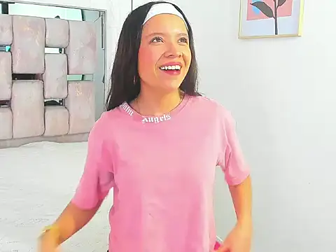 Hannah stuart online show from 20, 2, 2026