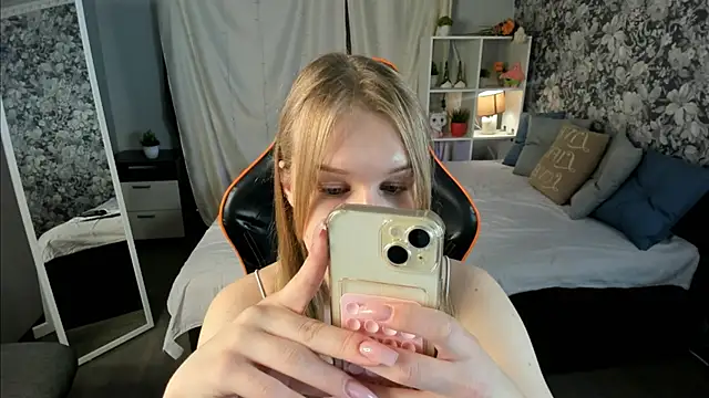 Katy Midocalm online show from 22, 12, 2025