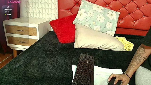 Elizabetth Roman online show from 18, 3, 2026