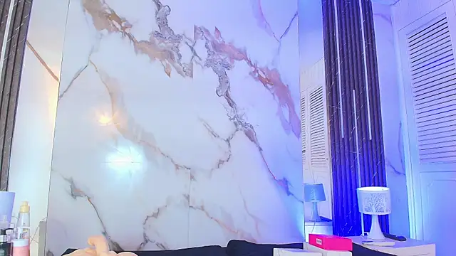 BellaHarpeer online show from 21, 2, 2026