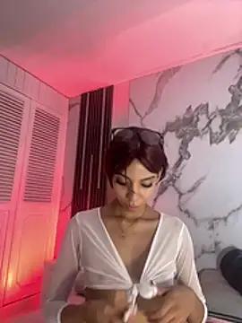 BellaHarpeer online show from 22, 4, 2026