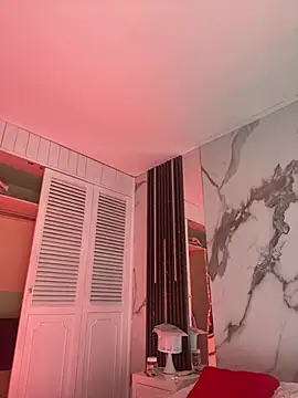 BellaHarpeer online show from 23, 4, 2026