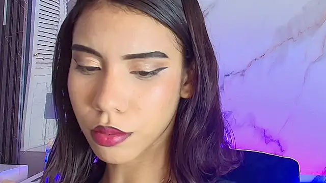 BellaHarpeer online show from 7, 2, 2026