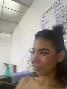 BellaHarpeer online show from 19, 2, 2026