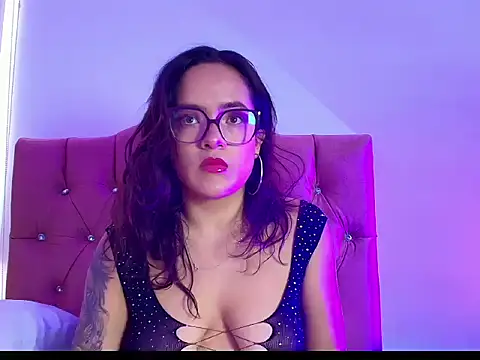 sara santana   online show from 2, 3, 2026